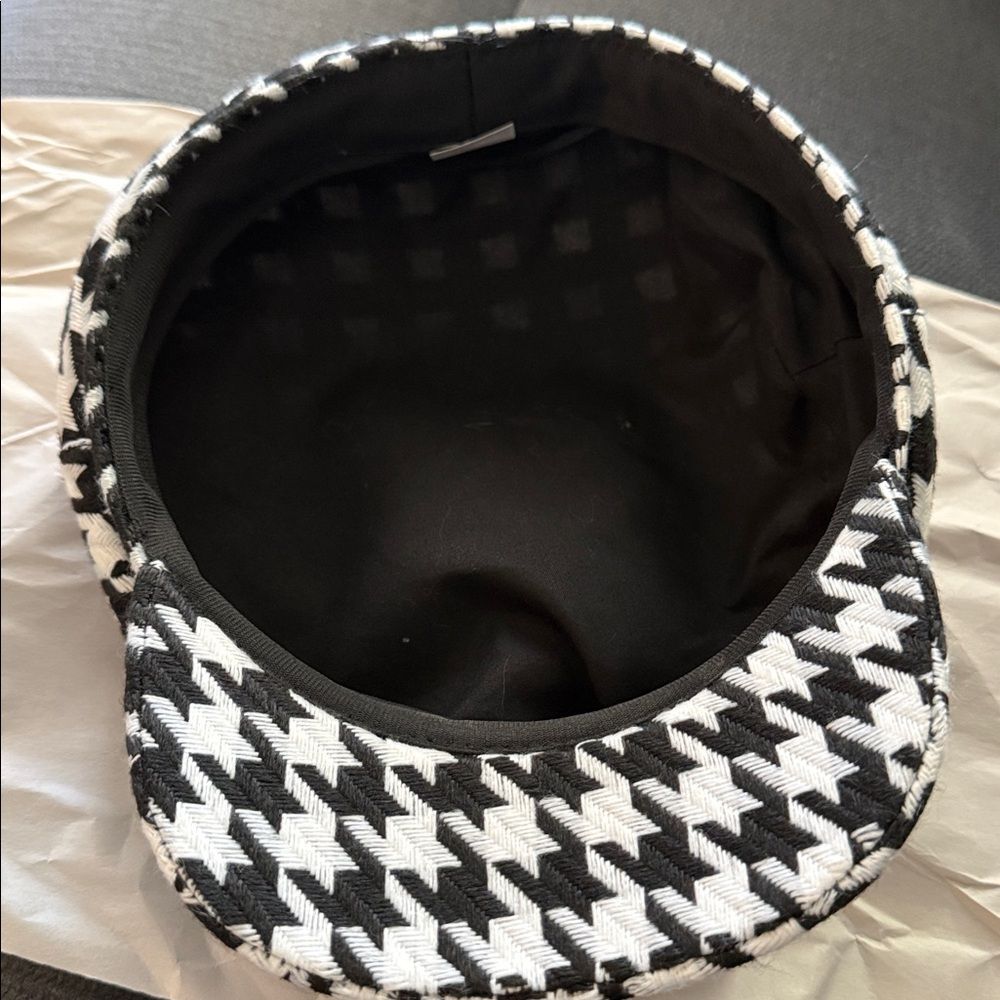 Classic Houndstooth Baker Boy Cap - Black & White - Picture 4 of 5